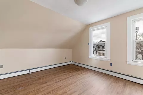 Bedroom - 189-191 Northampton Ave, Springfield, MA 01109 photo 4 of 4