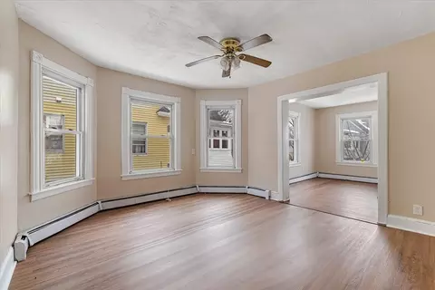 Living - 189-191 Northampton Ave, Springfield, MA 01109 photo 5 of 8