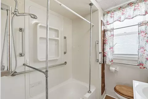 84 Healy St, Fall River, MA 02723 photo 11