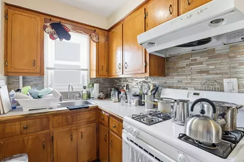 84 Healy St, Fall River, MA 02723 photo 17