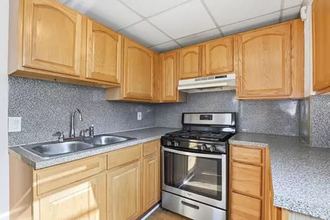 84 Healy St, Fall River, MA 02723 photo 6