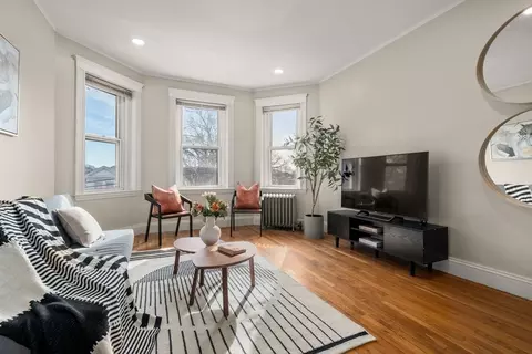 311 Allston St #11, Boston, MA 02135
