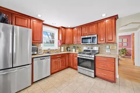 Kitchen - 23 Fairway Dr, Springfield, MA 01108 photo 1 of 1