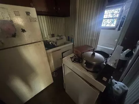 164 Narragansett St, Fall River, MA 02720 photo 9