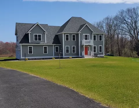 48 Lackey St, Westborough, MA 01581
