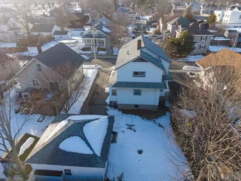 295 Newbury St, Fall River, MA 02720 photo 3