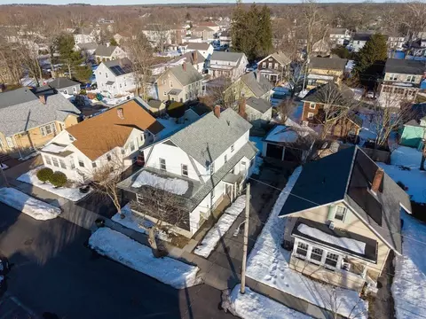 295 Newbury St, Fall River, MA 02720 photo 5
