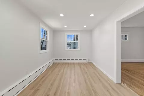 295 Newbury St, Fall River, MA 02720 photo 7