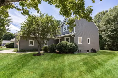 9 Independence Dr #9, Foxboro, MA 02035