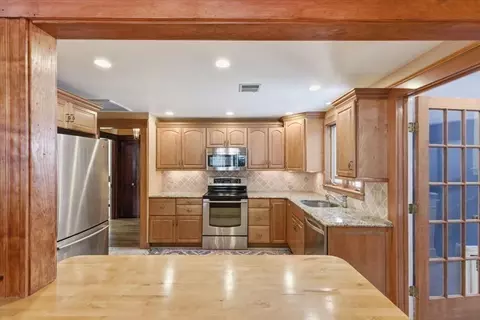7 West St, Needham, MA 02494 photo 12