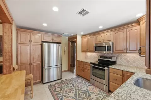 7 West St, Needham, MA 02494 photo 13