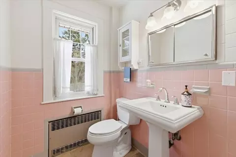 7 West St, Needham, MA 02494 photo 18