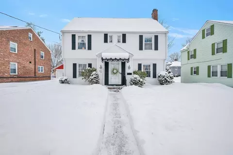 46 Eckington St, Springfield, MA 01108