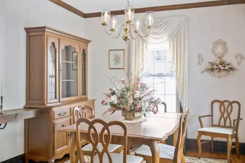 46 Eckington St, Springfield, MA 01108 photo 8