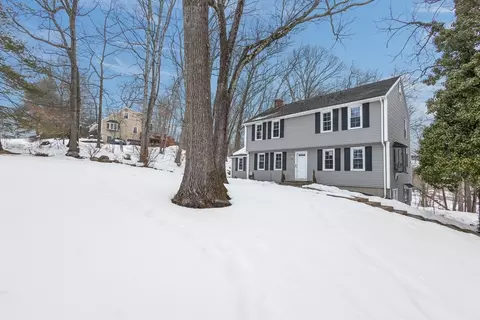 19 Valerie Dr, Plainville, MA 02762