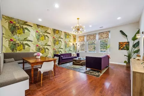 60 Glen Rd #108, Brookline, MA 02445