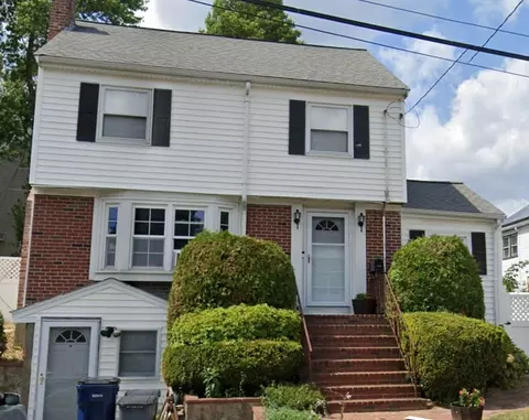 15 Highfield Rd, Roslindale, MA 02131