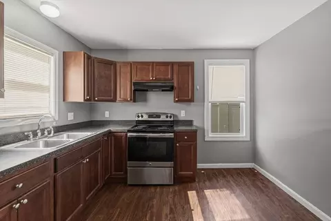 63 Brow St, Fall River, MA 02721 photo 6