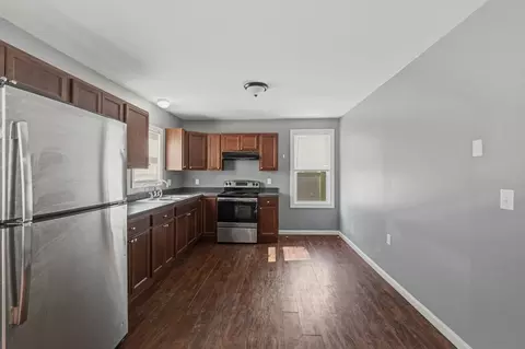 63 Brow St, Fall River, MA 02721 photo 5