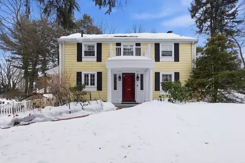 560 Worcester St, Wellesley, MA 02481