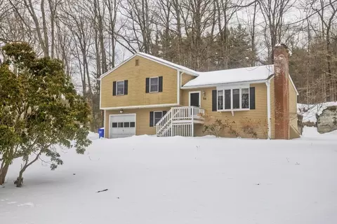 26 Falls Rd, Sunderland, MA 01375
