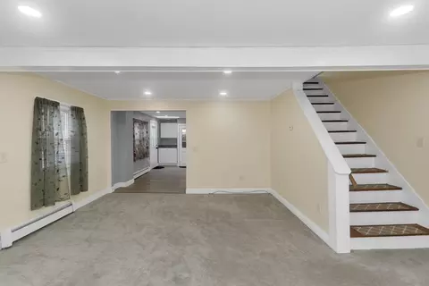 Living - 8 Putnam St, Springfield, MA 01109 photo 1 of 8