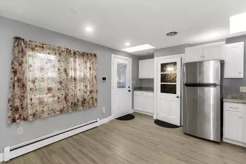 Other - 8 Putnam St, Springfield, MA 01109 photo 2 of 5