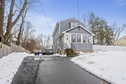 Exterior - 8 Putnam St, Springfield, MA 01109 photo 3 of 8