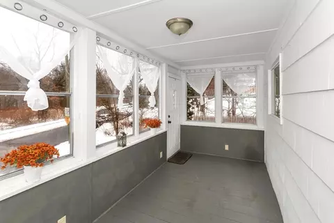 Exterior - 8 Putnam St, Springfield, MA 01109 photo 4 of 8