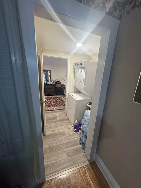 158 Bowles St, Springfield, MA 01109 photo 6