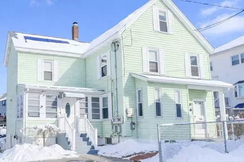 14 Warnock St, Lowell, MA 01852