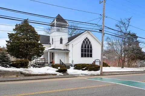 391 Onset Ave, Wareham, MA 02538 photo 2