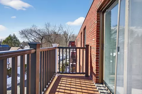 Other - 5 Washington St #D4, Reading, MA 01867 photo 2 of 4