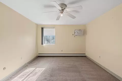 Bedroom - 5 Washington St #D4, Reading, MA 01867 photo 1 of 4
