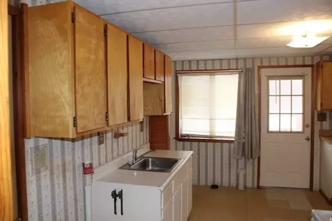 113 Pleasant St, Gloucester, MA 01930 photo 4