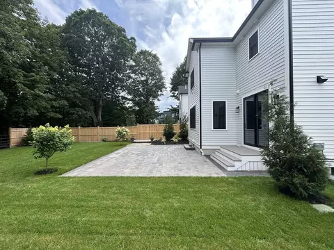 Exterior - 134 Hillside Ave #134, Needham, MA 02494 photo 8 of 8