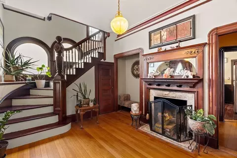 34 Bradlee St, Boston, MA 02124