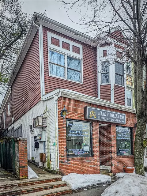 390 Centre St, Boston, MA 02130