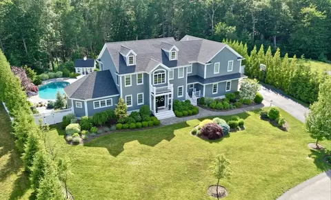 21 Henrys Ln, Norwell, MA 02061