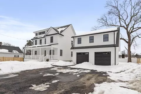 20 Mt Pleasant St, Dracut, MA 01826