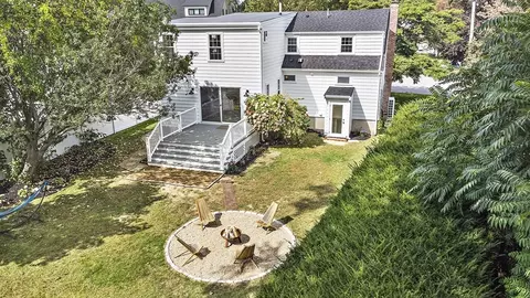 5 Leroy Rd, Lexington, MA 02421