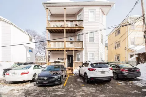 9 2 Ames St # -1, Worcester, MA 01610