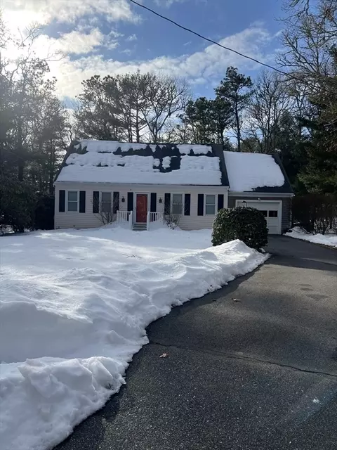 19 Marrick Ct, Centerville, MA 02632 photo 2