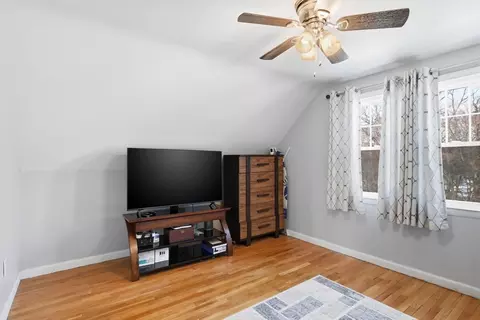 30 W Hill Rd, Springfield, MA 01109 photo 17
