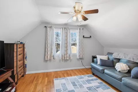 30 W Hill Rd, Springfield, MA 01109 photo 16