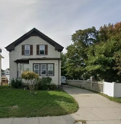 44 Walnut St, East Providence, RI 02914