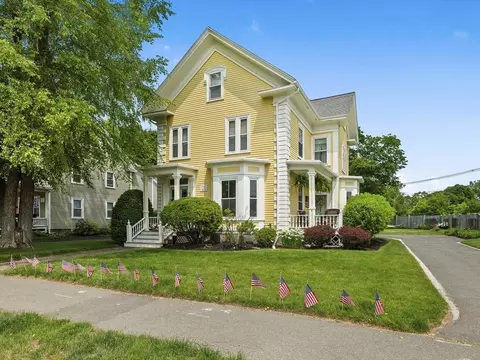 5 Holten St, Danvers, MA 01923