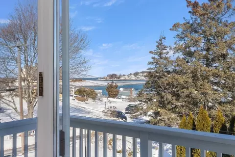 2 Breezy Point Rd, Gloucester, MA 01930 photo 27