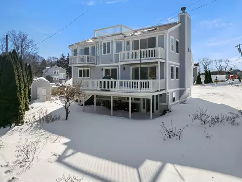 2 Breezy Point Rd, Gloucester, MA 01930 photo 5