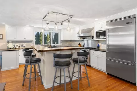 2 Breezy Point Rd, Gloucester, MA 01930 photo 7